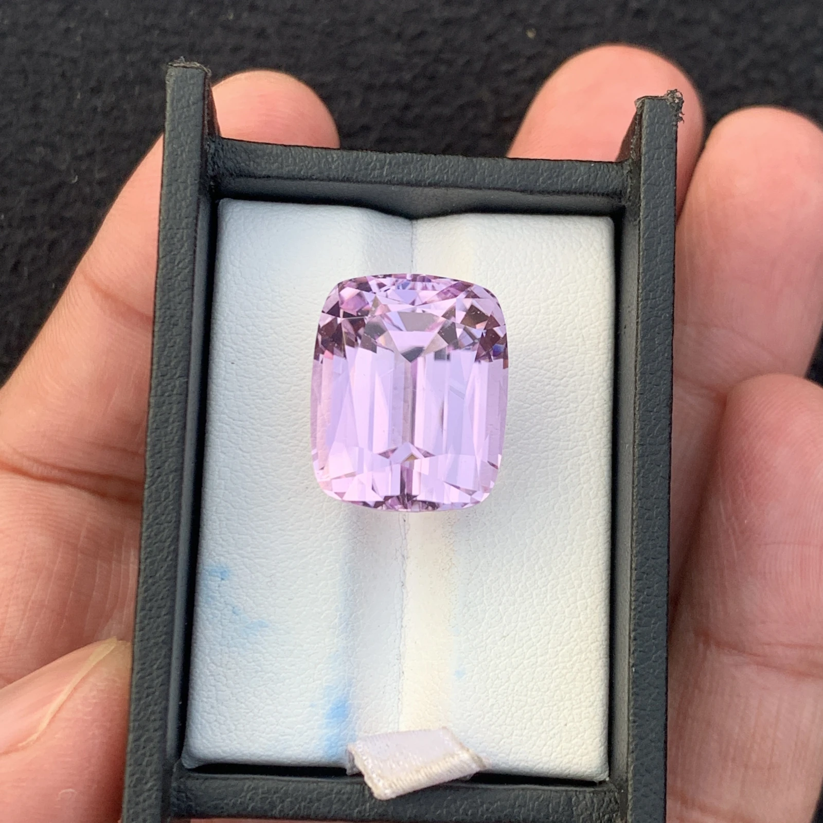 35.54 ct Natural Pink Kunzite Cushion Shape Loose Gemstone from Afghanistan — view 12
